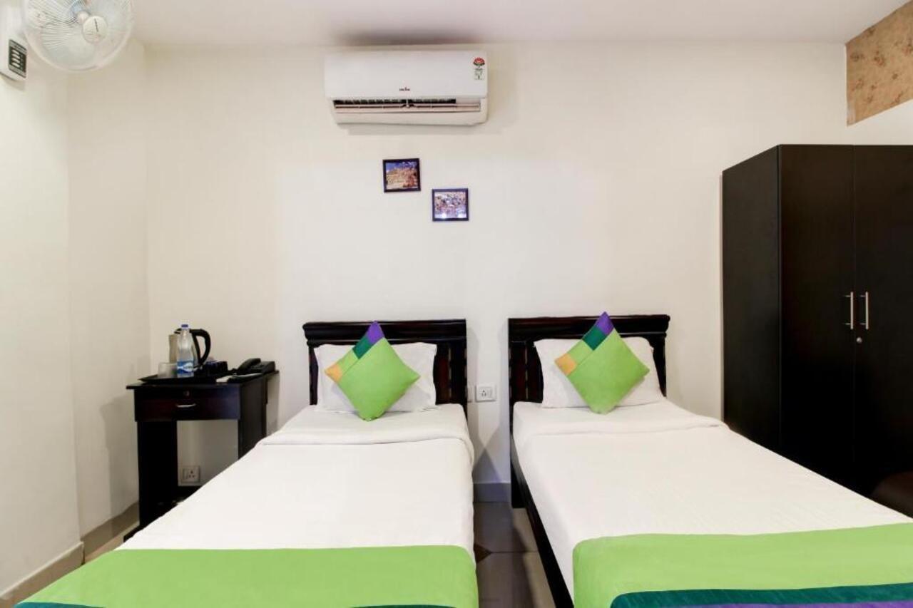 Treebo Srico, Banjara Hills Hotel Hyderabad Eksteriør billede