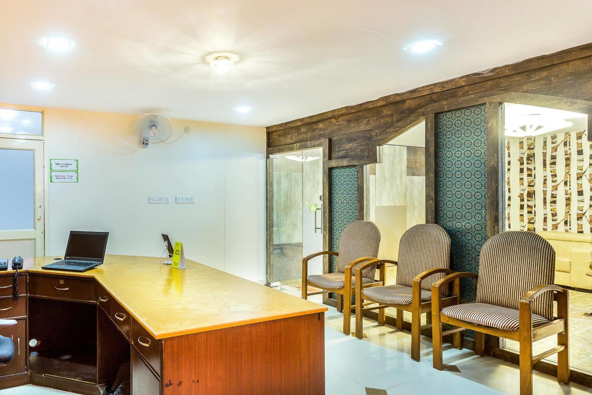 Treebo Srico, Banjara Hills Hotel Hyderabad Eksteriør billede