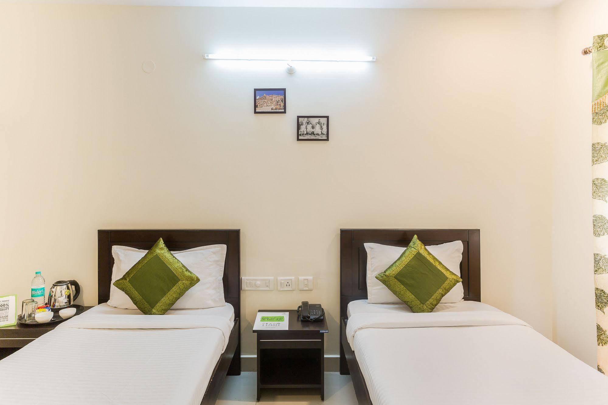 Treebo Srico, Banjara Hills Hotel Hyderabad Eksteriør billede