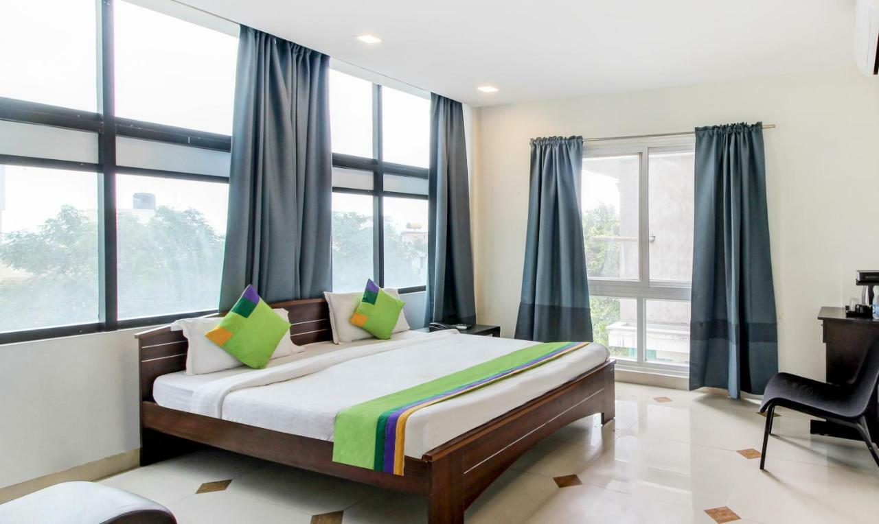 Treebo Srico, Banjara Hills Hotel Hyderabad Eksteriør billede